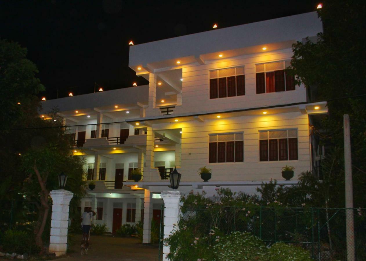 Hotel Senora Kataragama Zewnętrze zdjęcie